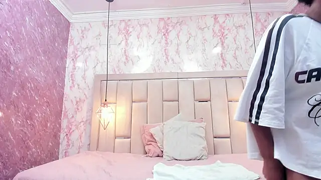 WILD FIREE  online show from 12-02-25, 08:21