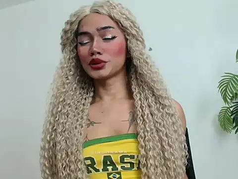 hugecockbabe online show from 03-11-26, 11:43