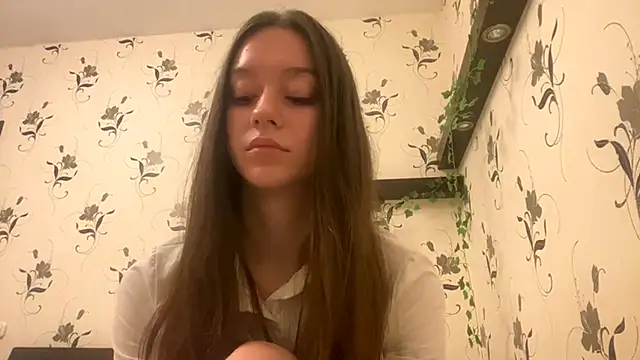 Snapshot of AshleyEady chatting on 09-27-25, 10:16 AshleyEady online show from 09-27-25, 10:16