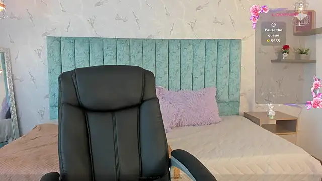 Saya Amaretto1 online show from 11-29-25, 03:12