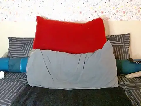 Snapshot of AfricanDoll15 chatting on 09-23-25, 03:30 AfricanDoll15 online show from 09-23-25, 03:30