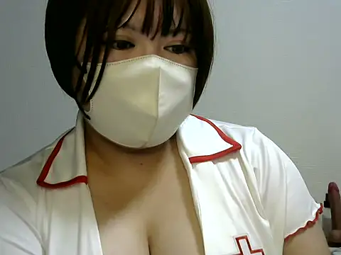 Snapshot of yuririn-594 chatting on 10-17-25, 11:12 yuririn-594 online show from 10-17-25, 11:12