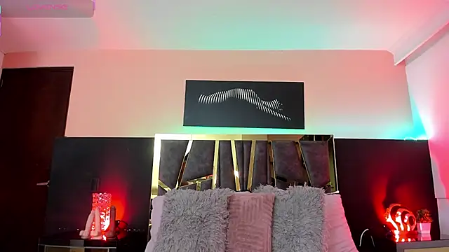 ScarletTorres online show from 10-16-25, 06:27