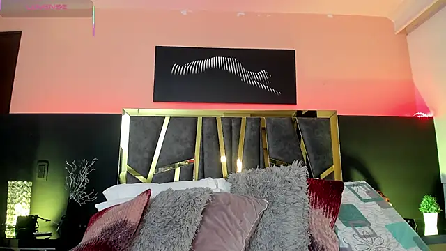 ScarletTorres online show from 12-19-25, 03:25