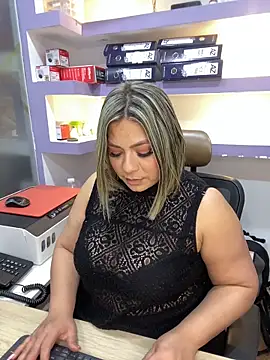 isabella horney  online show from 03-05-26, 12:13