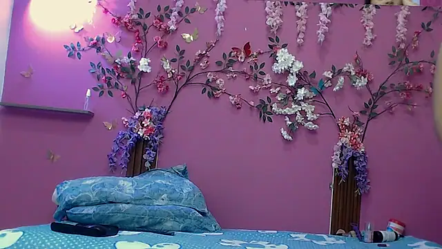 skinnybarbie022 online show from 10-26-25, 01:39