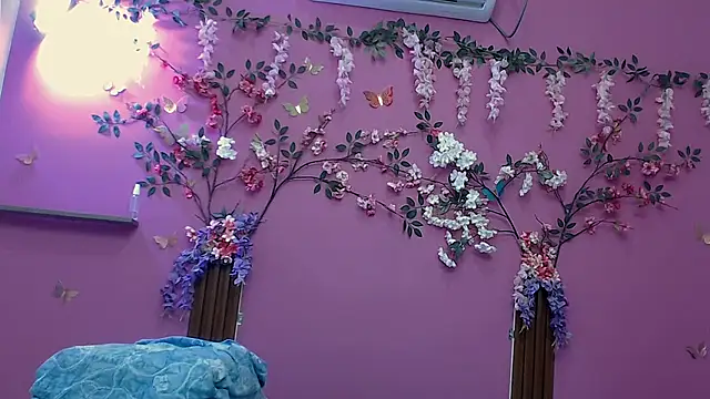 skinnybarbie022 online show from 09-21-25, 01:22