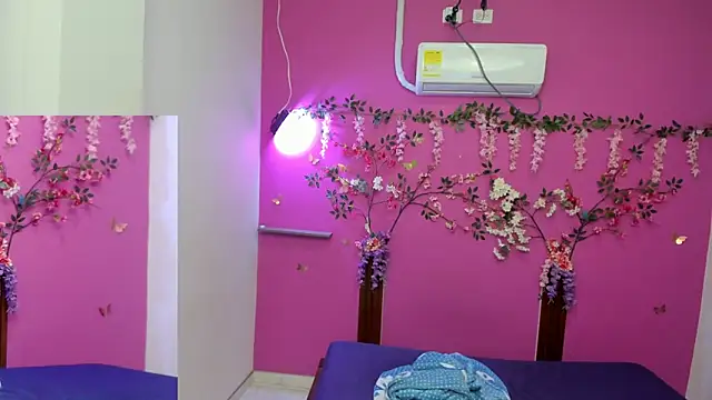 skinnybarbie022 online show from 03-17-26, 12:35