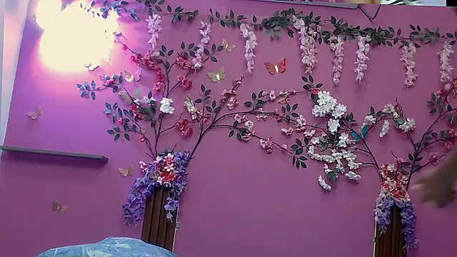 skinnybarbie022 online show from 09-25-25, 12:49