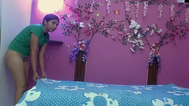 skinnybarbie022 online show from 09-27-25, 01:34