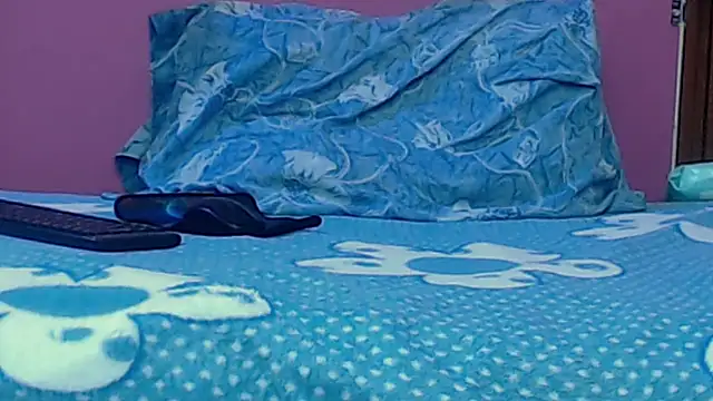 skinnybarbie022 online show from 09-28-25, 01:23