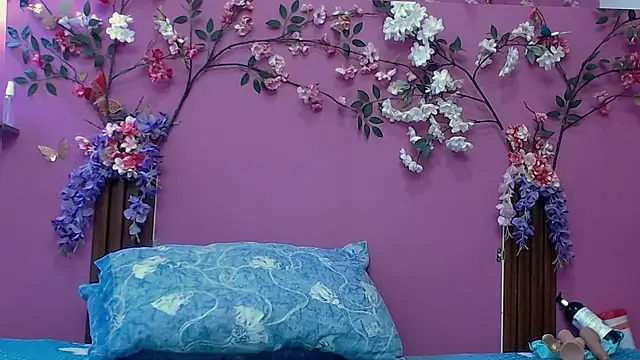 skinnybarbie022 online show from 11-21-25, 01:04