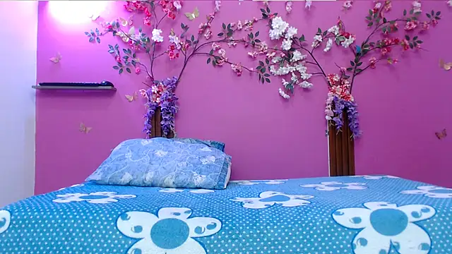 skinnybarbie022 online show from 03-08-26, 01:11