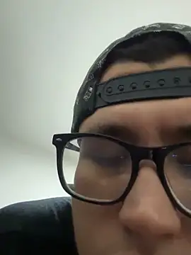 Kurtxxx22 online show from 11-05-25, 03:53