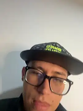 Kurtxxx22 online show from 11-10-25, 10:04