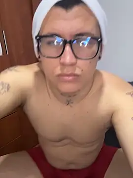 Kurtxxx22 online show from 11-03-25, 08:23