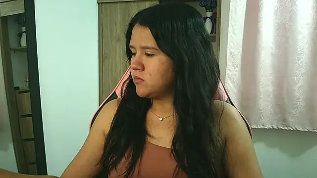 Oliviawatson1 online show from 11-26-25, 01:00