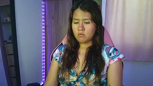 Oliviawatson1 online show from 10-26-25, 07:14