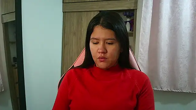 Oliviawatson1 online show from 03-31-26, 12:07