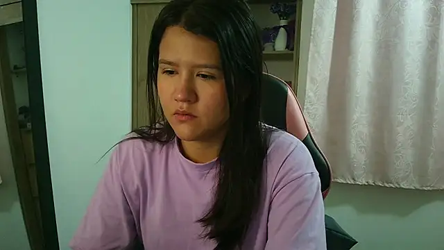 Oliviawatson1 online show from 04-14-26, 12:10