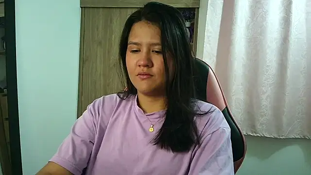 Oliviawatson1 online show from 01-13-26, 12:31