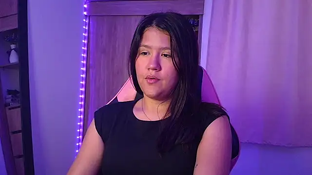 Oliviawatson1 online show from 02-11-26, 12:05