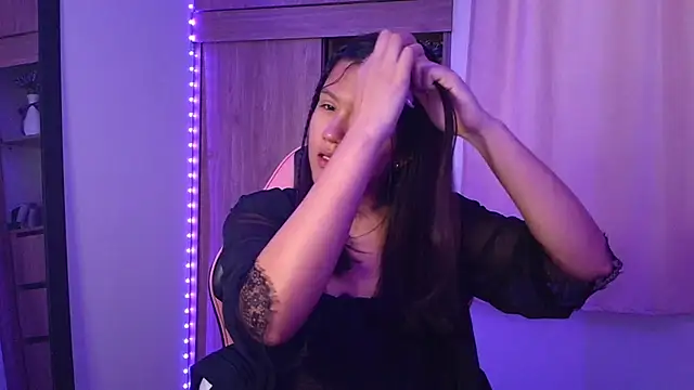 Oliviawatson1 online show from 02-14-26, 12:16