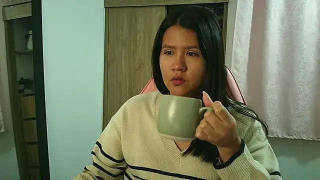 Oliviawatson1 online show from 03-02-26, 12:01