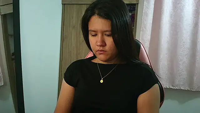 Oliviawatson1 online show from 03-24-26, 12:16