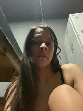 Snapshot of Evermorre chatting on 01-19-26, 06:17 Evermorre online show from 01-19-26, 06:17