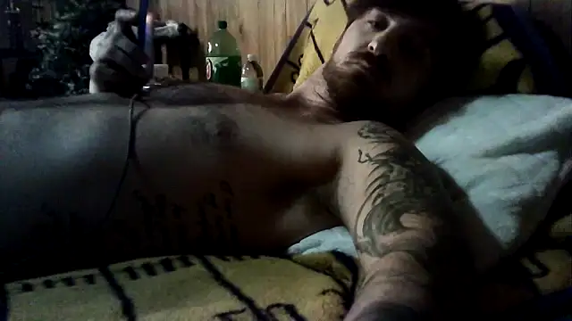 Snapshot of WyattL96 chatting on 06-17-26, 08:03 WyattL96 online show from 06-17-26, 08:03