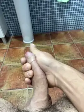 Snapshot of Pollon1994 chatting on 10-28-25, 03:11 Pollon1994 online show from 10-28-25, 03:11