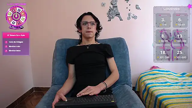 Snapshot of princess_sarita1 chatting on 09-14-25, 03:12 princess sarita1 online show from 09-14-25, 03:12