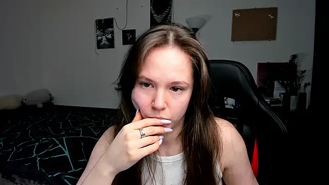 cute little ass online show from 02-23-26, 02:35