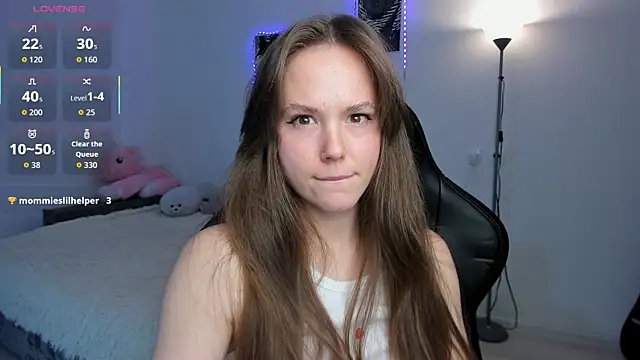 cute little ass online show from 10-19-25, 01:03