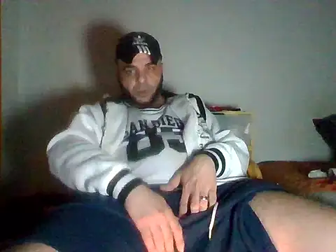 Snapshot of SmokedAlloy2 chatting on 03-08-26, 02:26 SmokedAlloy2 online show from 03-08-26, 02:26