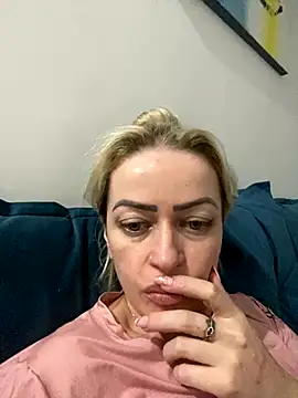 Snapshot of Alerquinasc chatting on 10-01-25, 03:44 Alerquinasc online show from 10-01-25, 03:44