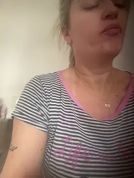 Alerquinasc online show from 02-15-26, 01:21