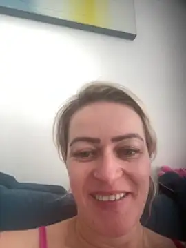 Alerquinasc online show from 12-22-25, 01:22