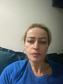 Snapshot of Alerquinasc chatting on 10-14-25, 11:47 Alerquinasc online show from 10-14-25, 11:47