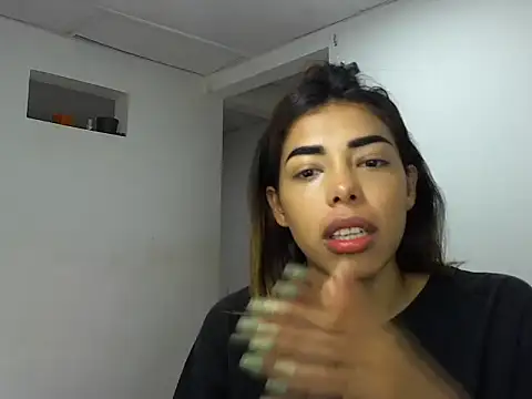 MeganAndMaxxh online show from 10-04-25, 12:56