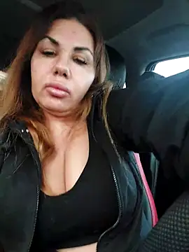 Snapshot of Alisasex@xh chatting on 03-13-25, 03:28 Alisasexxh online show from 03-13-25, 03:28