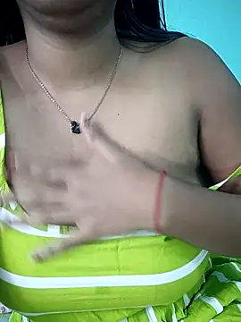 Snapshot of yoursexy_rumi chatting on 09-14-25, 05:52 yoursexy rumi online show from 09-14-25, 05:52