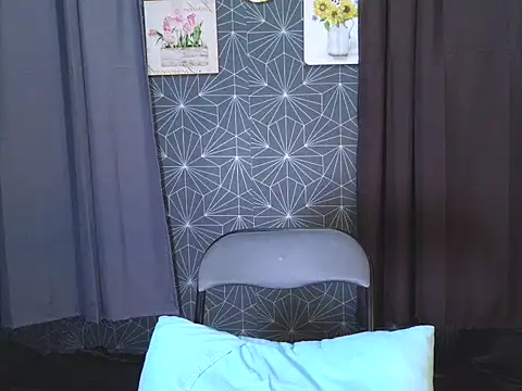 AudreyBlaise online show from 11-21-25, 02:27