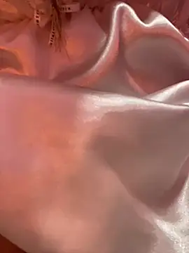 Snapshot of xixi2025-16 chatting on 02-10-26, 01:59 xixi2025-16 online show from 02-10-26, 01:59