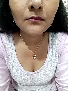 Snapshot of Shagun-Mishra chatting on 09-23-25, 11:39 Shagun-Mishra online show from 09-23-25, 11:39