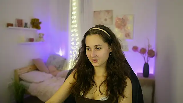 Snapshot of Annita_Grey chatting on 10-18-25, 06:54 Annita Grey online show from 10-18-25, 06:54