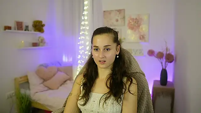 Snapshot of Annita_Grey chatting on 10-14-25, 06:52 Annita Grey online show from 10-14-25, 06:52
