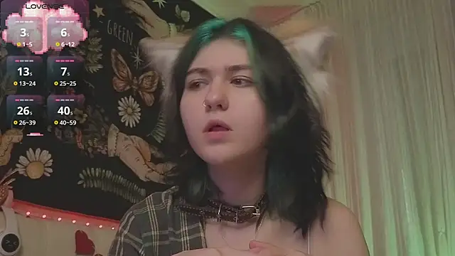 Snapshot of Miko_Meow chatting on 10-03-25, 02:07 Miko Meow online show from 10-03-25, 02:07
