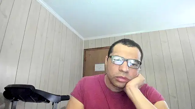 NaturalBeautyQueen online show from 06-14-26, 07:59